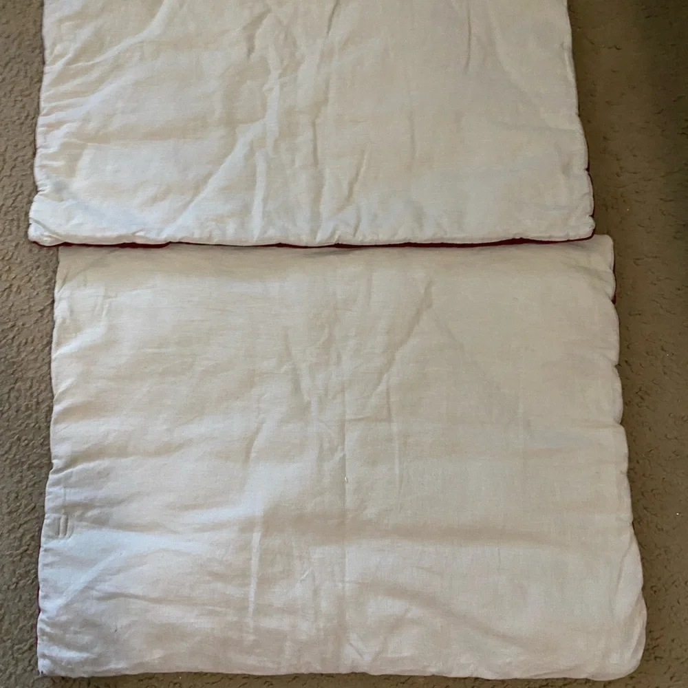 2 Pottery Barn Burgundy Velvet Quilted Standard Luxurious Pillow Covers 20 x 26